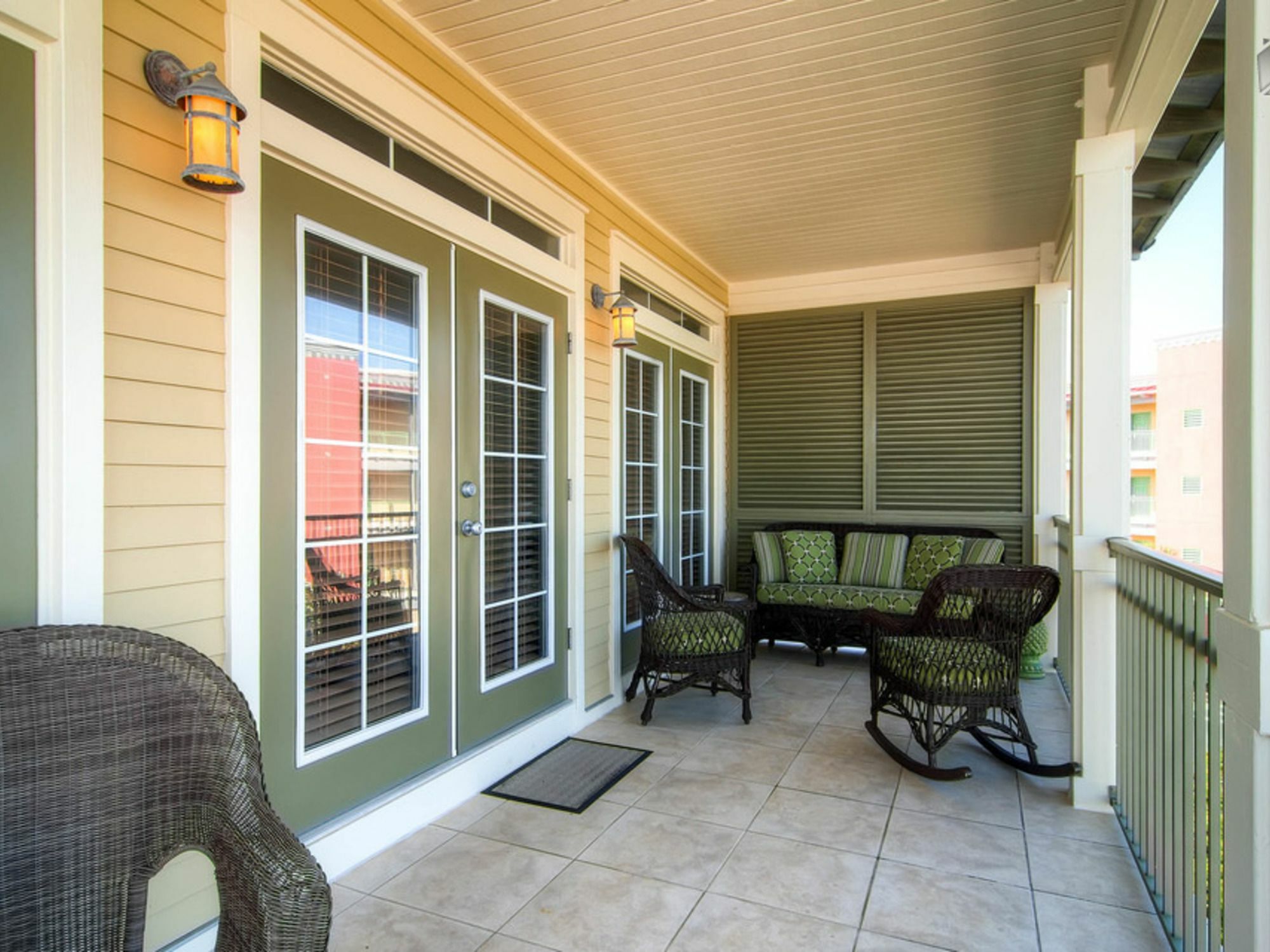 Apartment Comfort And Joy By Redawning